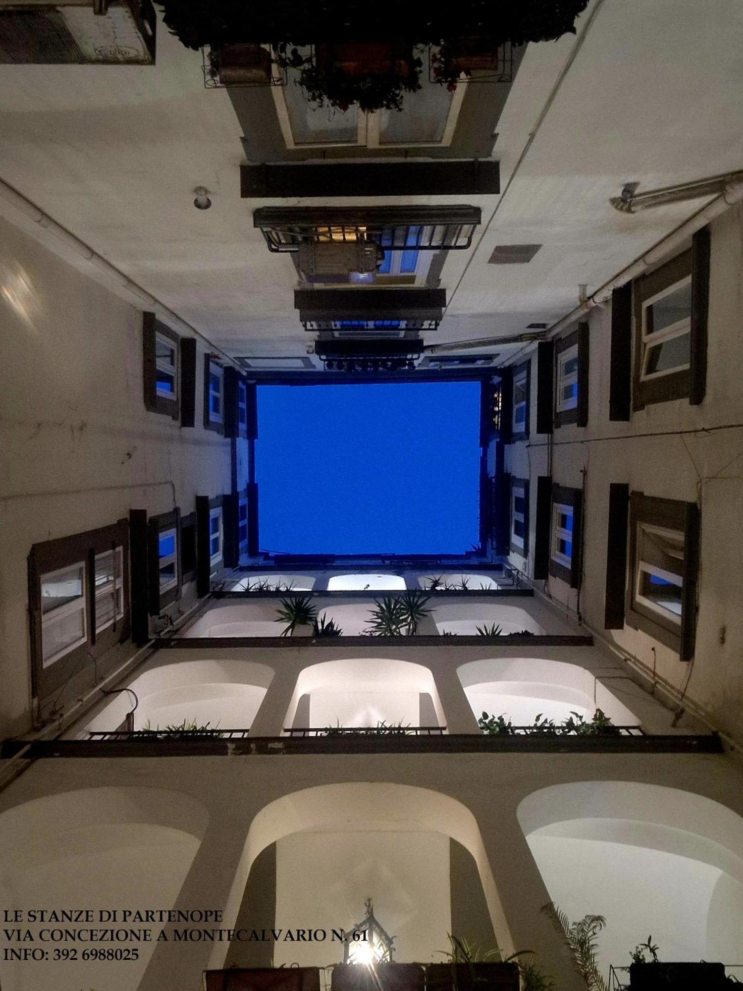 Le Stanze Di Partenope Naples Exterior photo